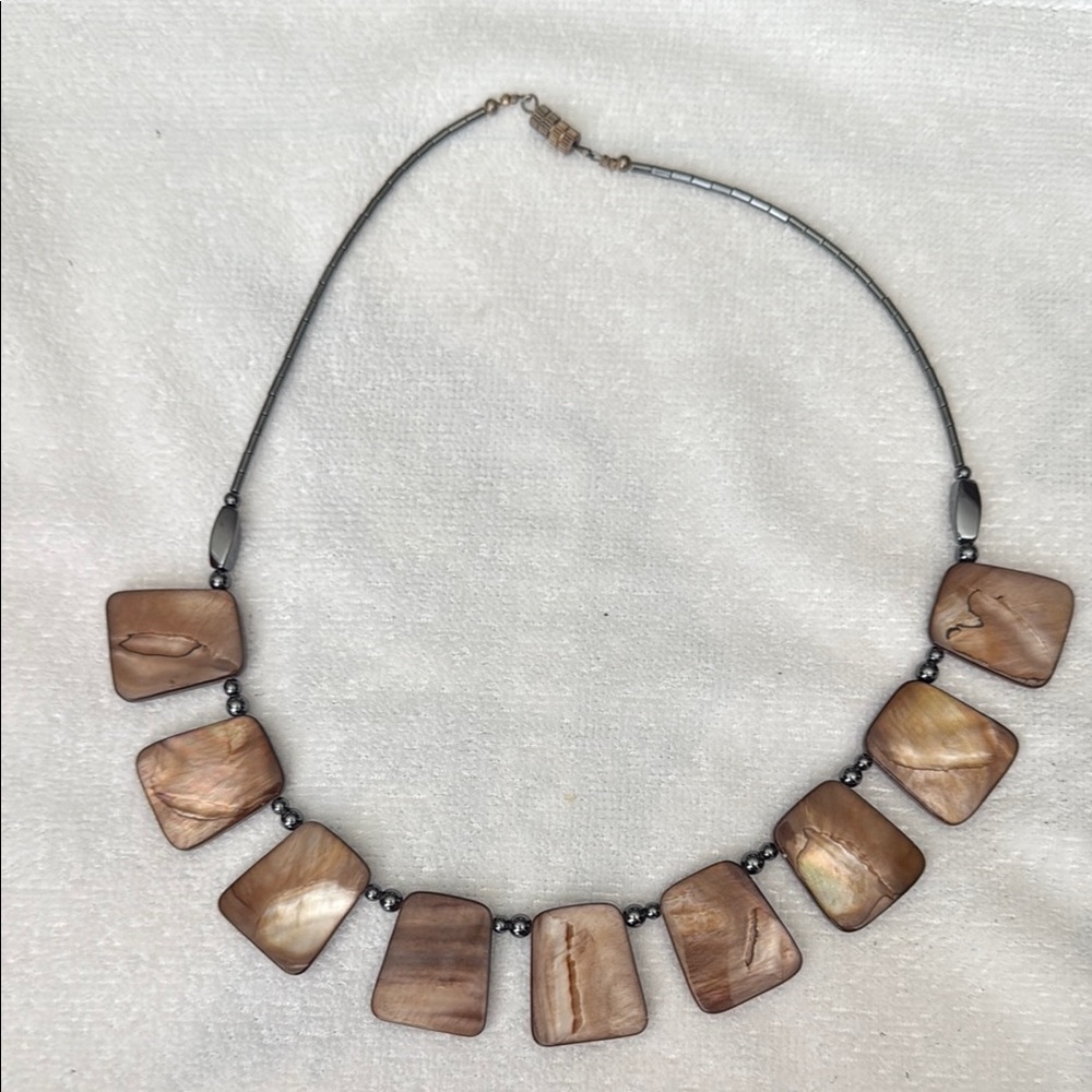 Brown Natural Bead Necklace with Earthy Aesthetic